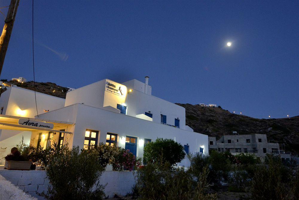 Hotel Avra 3*